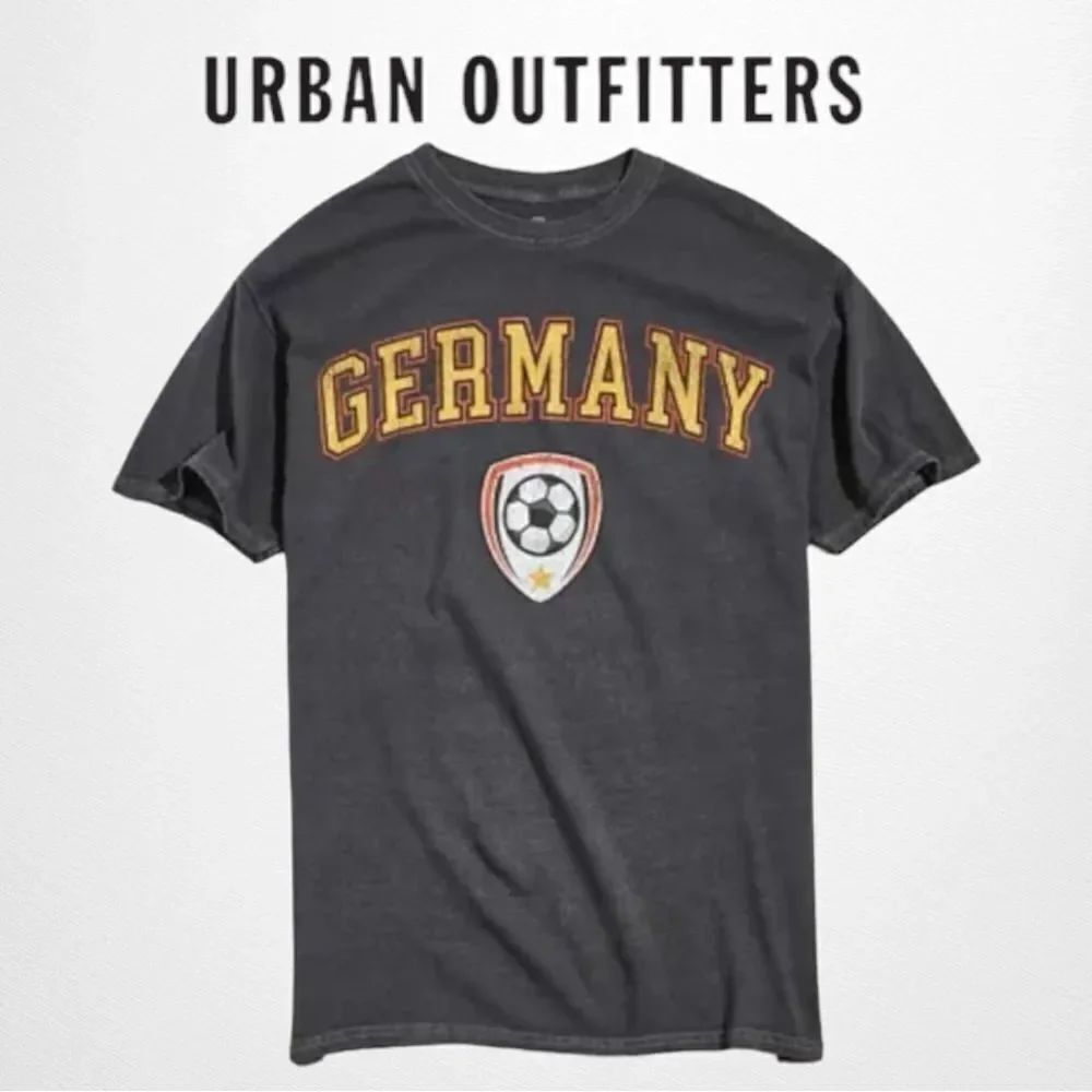 Urban Outfitters UO Germany World Cup Soccer Tee T-Shirt Shirt L NEW